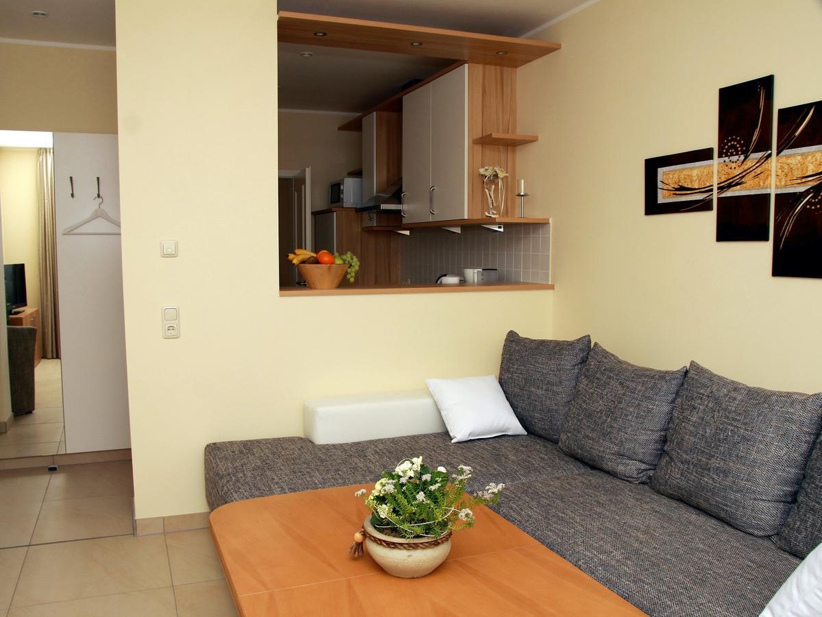 Bugenhagen - Classic Appartements Arnstadt Exteriör bild